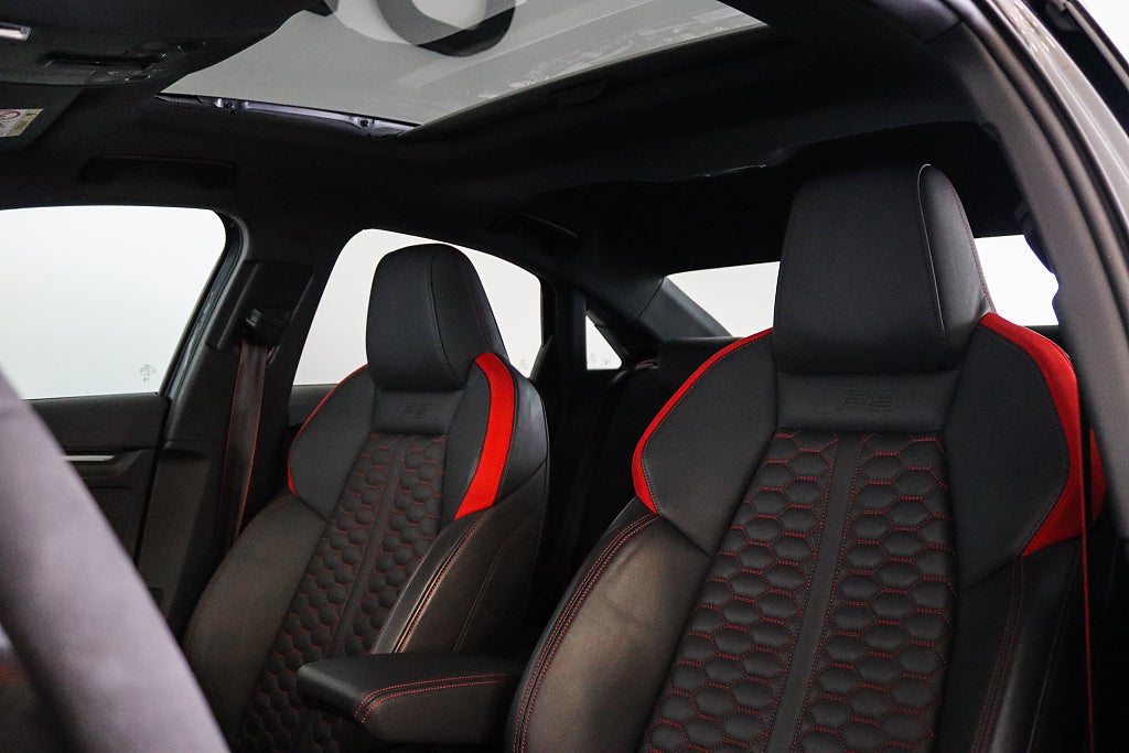 Audi RS3 Sedan RS-design Pano RS-avgas 360° Matrix B&O