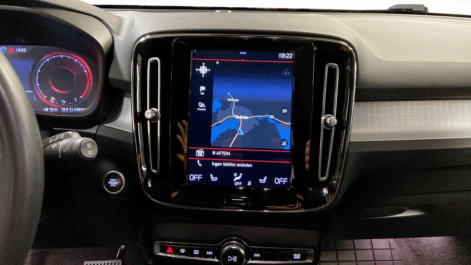 Volvo XC40 B4 2022, kuva 9/10