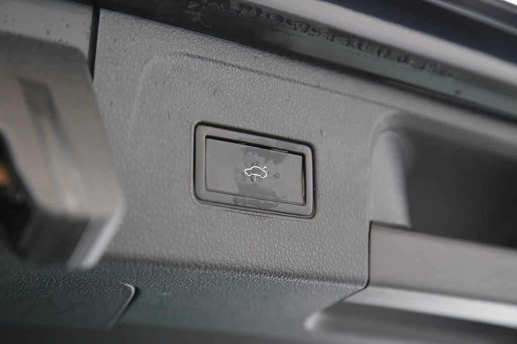 Volkswagen Passat 2,0 TDI 150hk Sportscombi Värmare Dragkrok