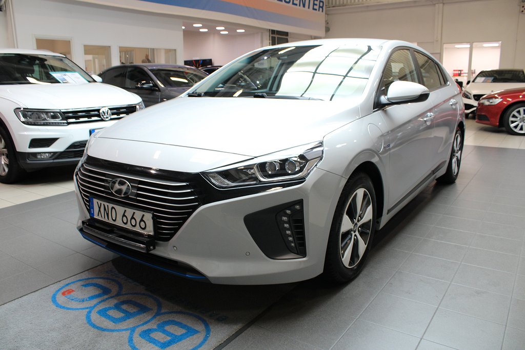 Hyundai IONIQ Plug-in 1.6 + 8.9 kWh Premium+ Kamera Navi Keyless