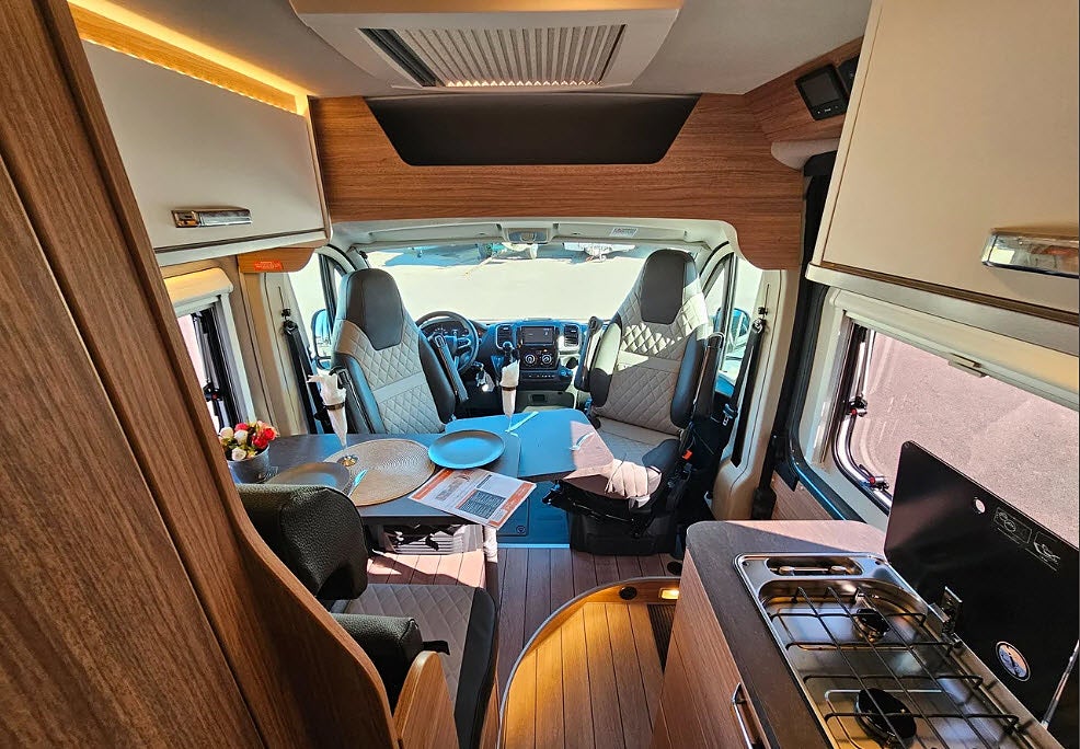 Weinsberg 630  Carabus ME Edition Fire , automat,  långbädd thumbnail