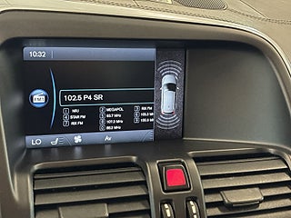 Volvo XC60 D4 AWD Summum Business Pro S&V-hjul/Dvärm/Drag/Skinn – bild 11
