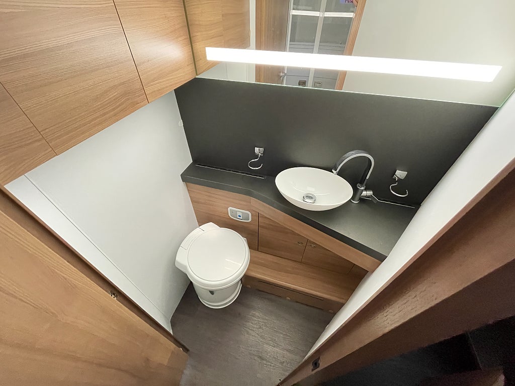 Adria Coral Plus 670 SC /Solcell/ALDE/Ugn/Automat 150hk/Dubbla bodelsb - Adria