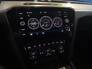 Kombi Volkswagen Passat 18 av 25