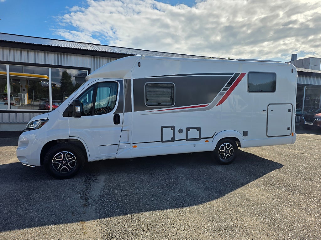 Bürstner Nexxo Van Active 690 G Aut Endast 1116 mil Nyskick