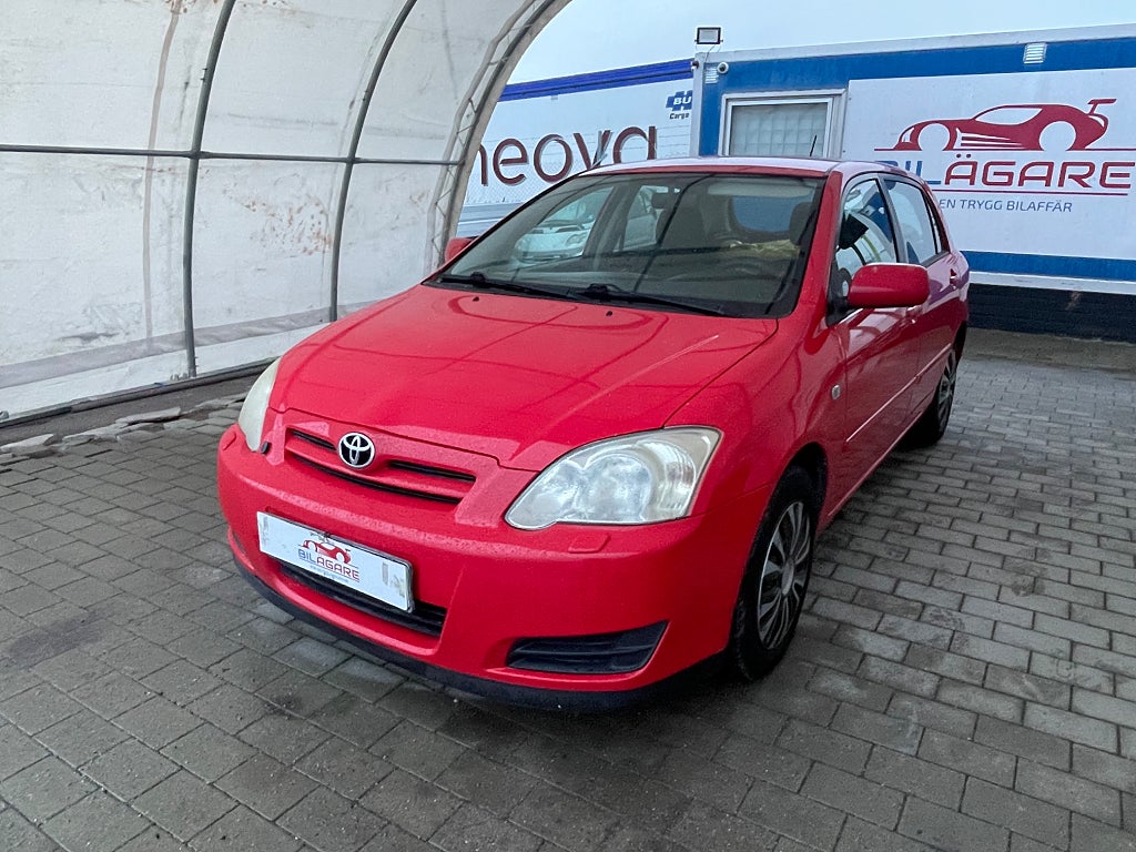 Toyota Corolla 1.6 VVT-i | AUTOMAT KAMKEDJA NYSERV S+V-HJUL M-VÄRMARE