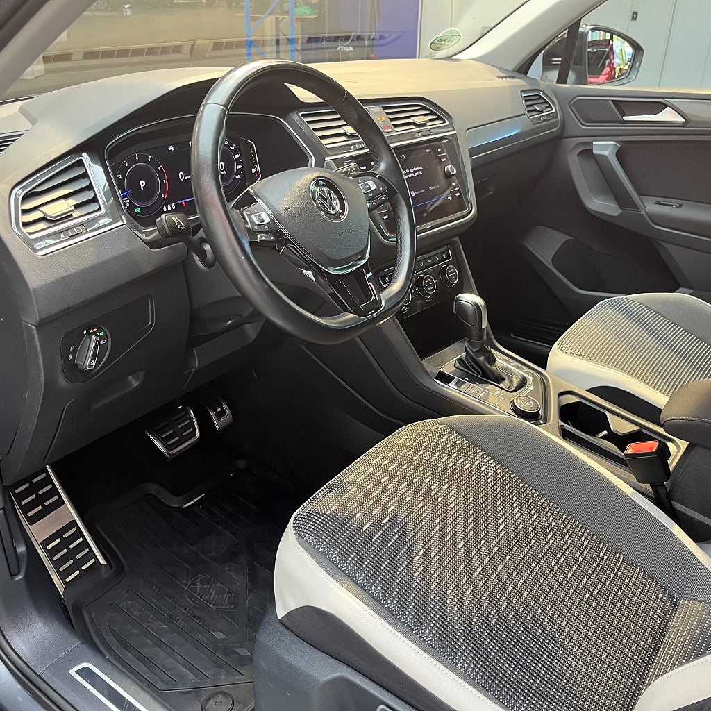 Volkswagen Tiguan 2.0 TSI 4M Offroad Edition Cockpit Backkamera Värmare