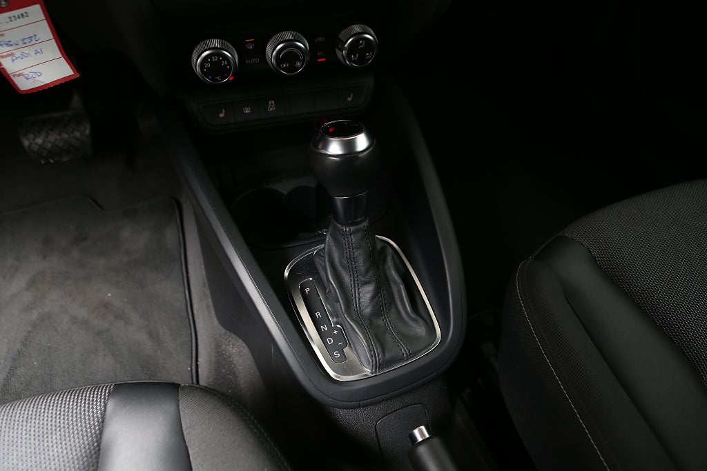 Audi A1 1,4 TFSI 122hk S Tronic Nybesiktad 2011