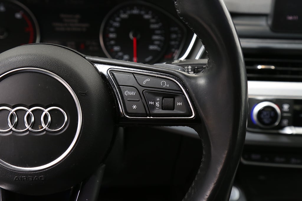 Audi A5 2,0 TFSI MHEV 190hk Sportback Sport Aut Värmare Drag