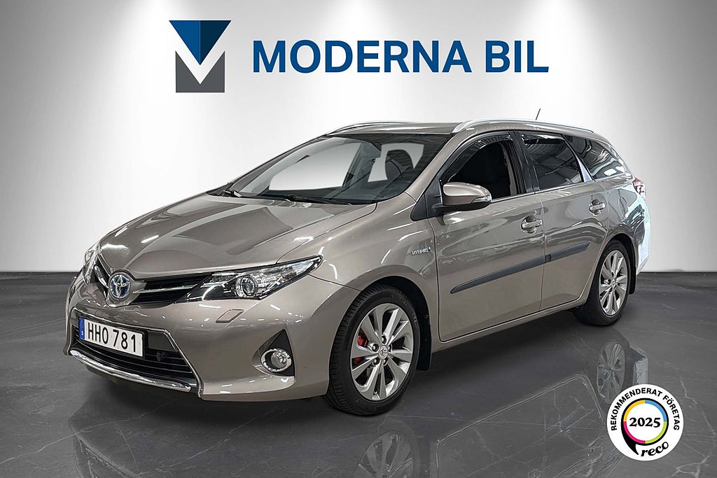 Toyota Auris Touring Sports Hybrid e-CVT Edition 50 M-värm B-kamera
