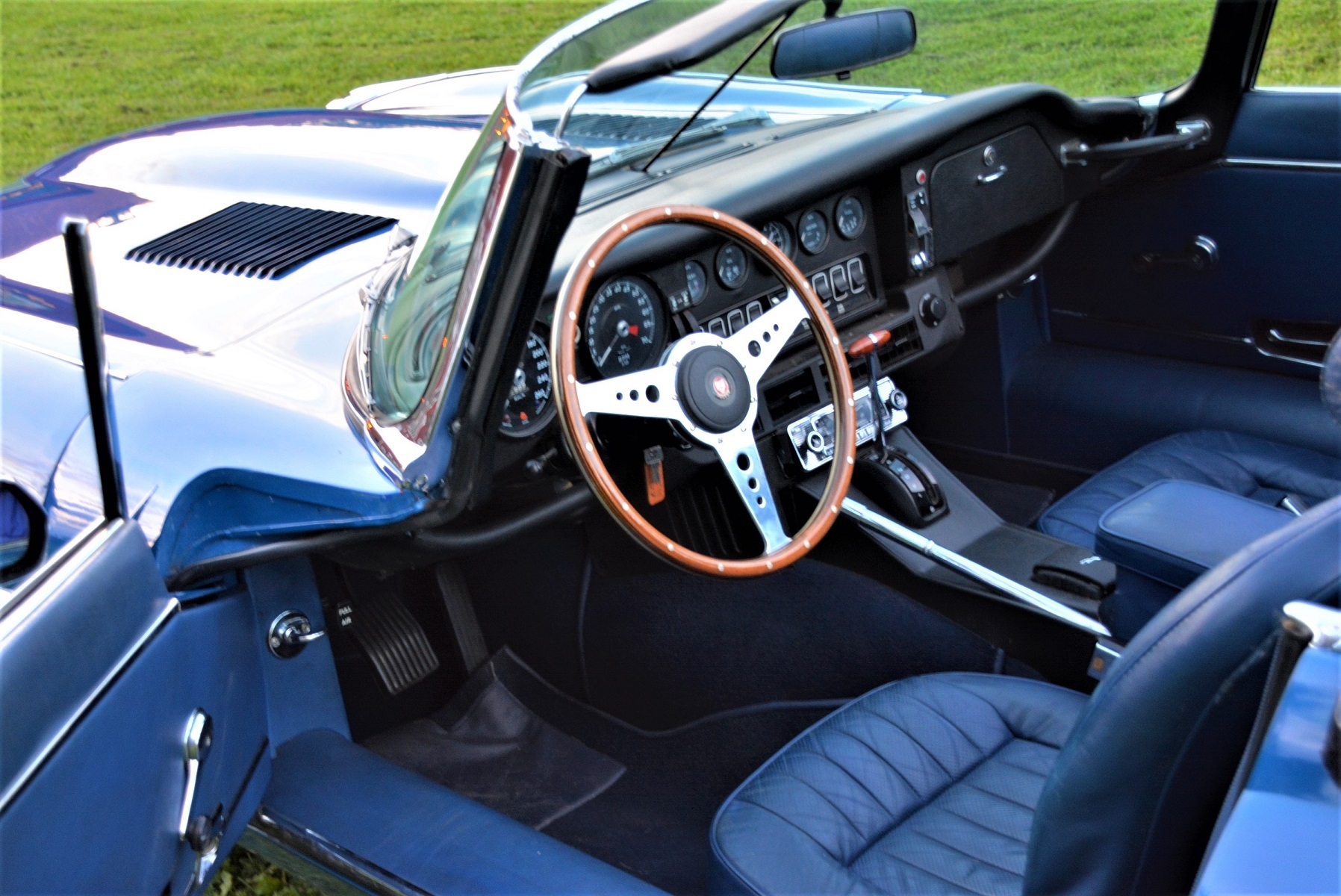Jaguar E-Type V12 Roadster SIII 1974, kuva 2/65