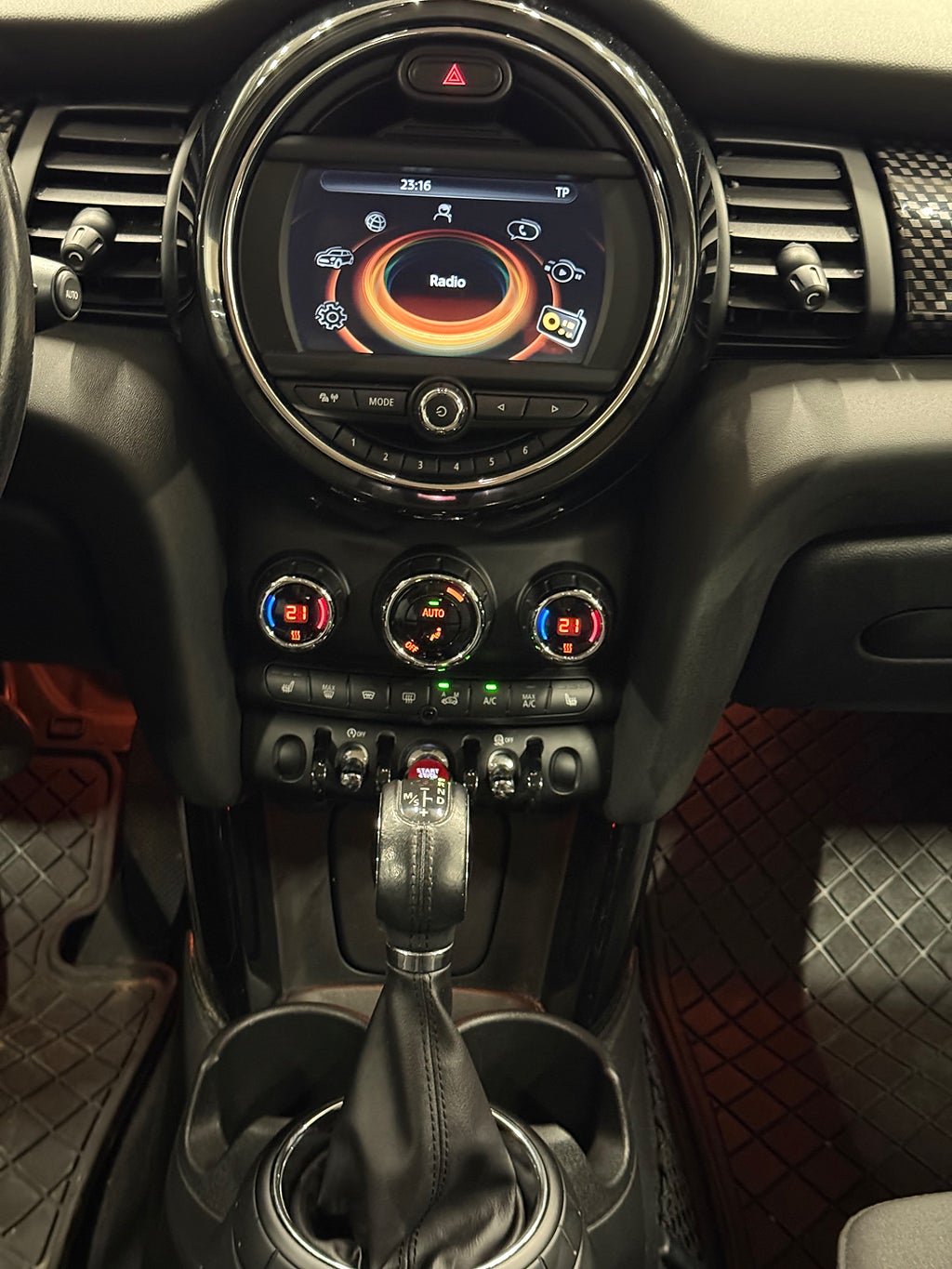 MINI Cooper S 5-dörrars Automat 192hk S&V-hjul HELGKAMPANJ 8/1-12/1 - miniatyr 22