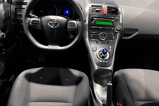 Halvkombi Toyota Auris 20 av 22