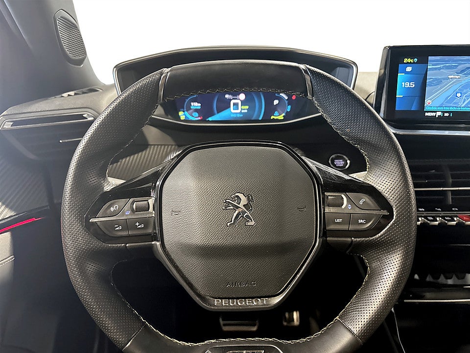 Bild på Peugeot E-2008 GT 50kWh 136hk Aut CARPLAY P-SENSORER
