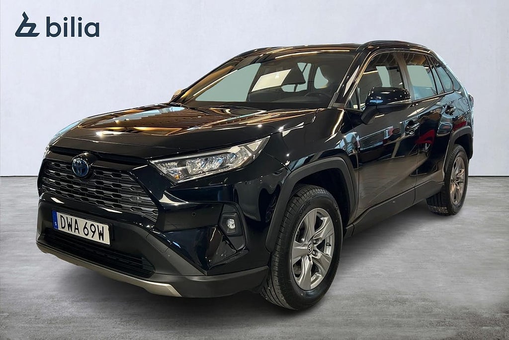 Toyota RAV4 2,5 Hybrid AWD-I Active Komfortpaket Carplay...