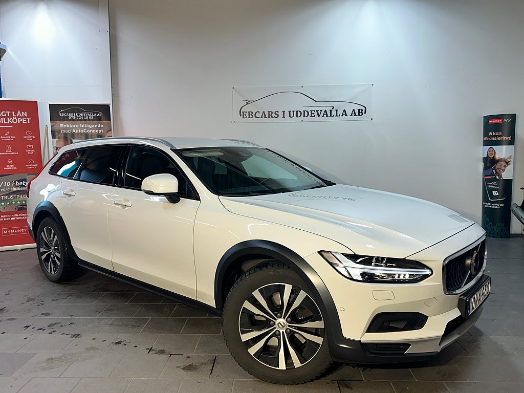Volvo V90 Cross Country B4 AWD Geartronic Momentum Euro 6