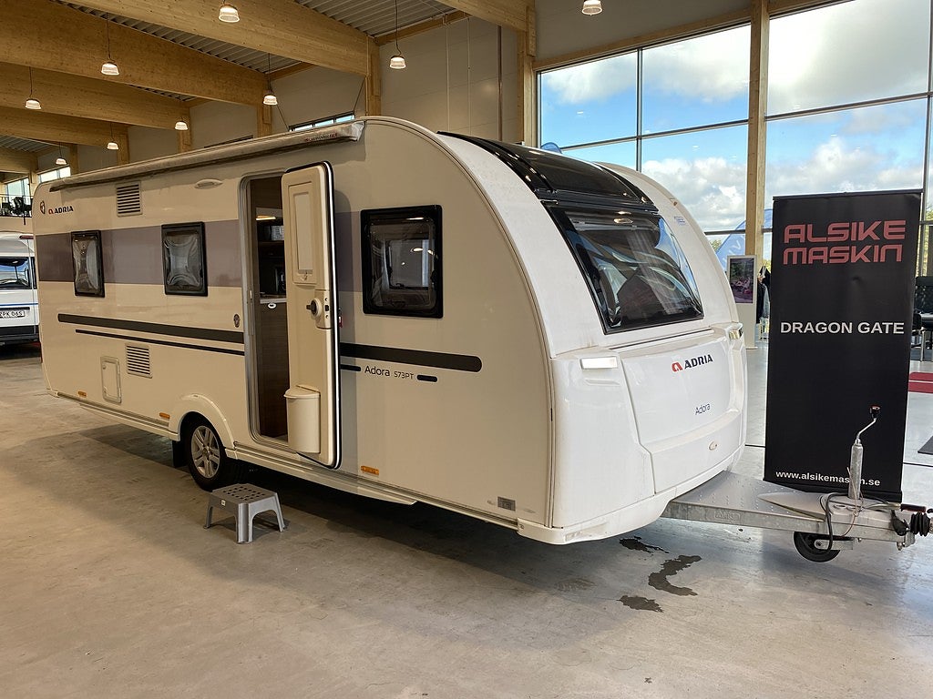 Adria Adora 573 PT Barnkammare/Dubbelsäng/Stora kylen
