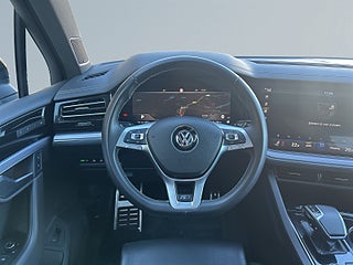 Volkswagen Touareg 3.0 V6 TSI 4M RLine Black Edt Kamera/Drag/DynAudio/Pano – bild 9
