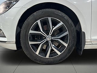 Volkswagen Passat Sportscombi 2.0 TDI AWD GT Drag Dvärm Kamera SoV – bild 14
