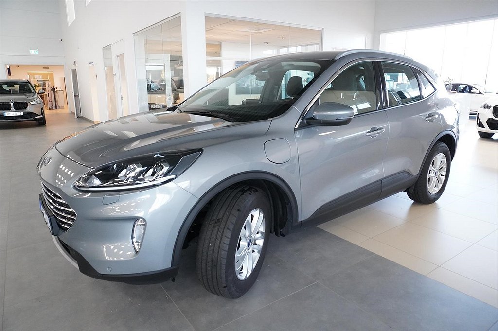 Ford Kuga PHEV 225hk CVT Titanium Vinterpaket