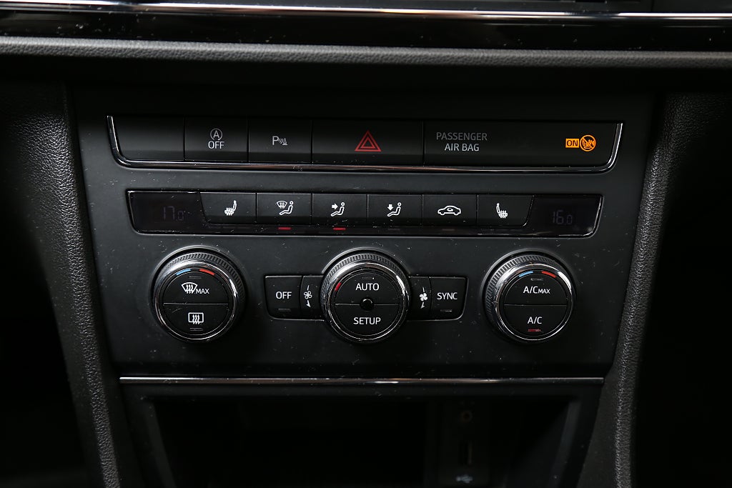 Seat Leon ST 1,2 TSI 110hk Style Kombi Aut Dragkrok