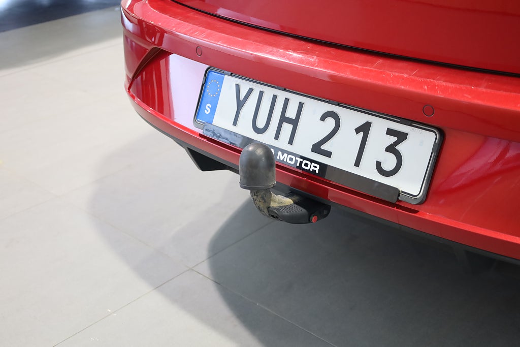 Seat Leon ST 1.6 TDI Style Drag M-Värme PDC Blåtand 2019