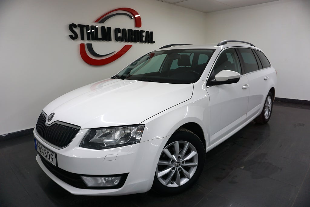 Skoda Octavia Kombi 1.6 TDI Ambition D.Krok P.Värmare *Ränta 4.99%*
