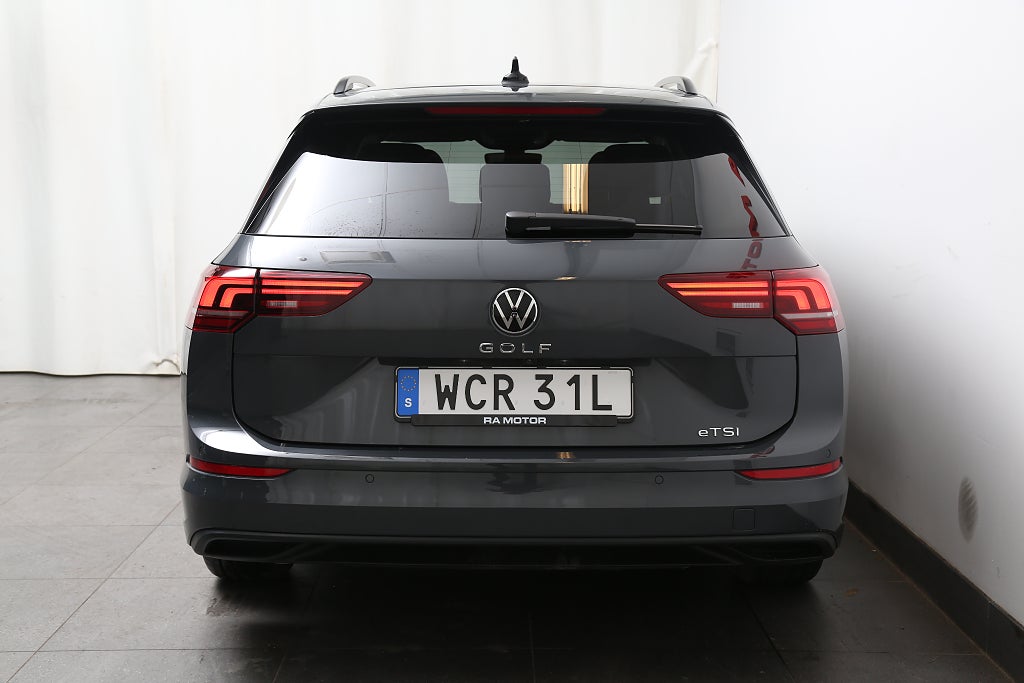 Volkswagen Golf 1,5 eTSI 150hk Sportscombi Aut Kamera Leasbar 2026