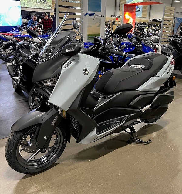 Yamaha X-MAX 300 ABS TECH MAX+ KAMPANJ SPARA 3000KR 