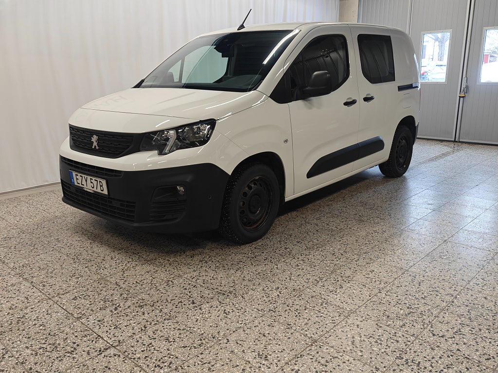 Peugeot Partner Utökad Last 1.5 BlueHDi 130hk, Värmare, Drag, Dubbeldörr