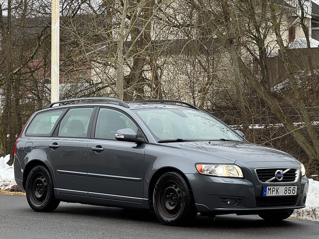 Volvo V50 D2 Momentum #SÅLD#