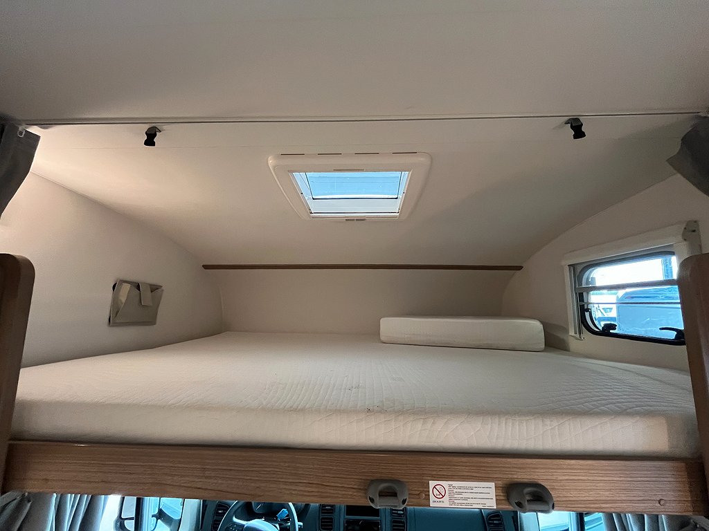 Carado A 464 B-kort / 6 bältade / 6 Sovplatser /4995kr/mån - Carado