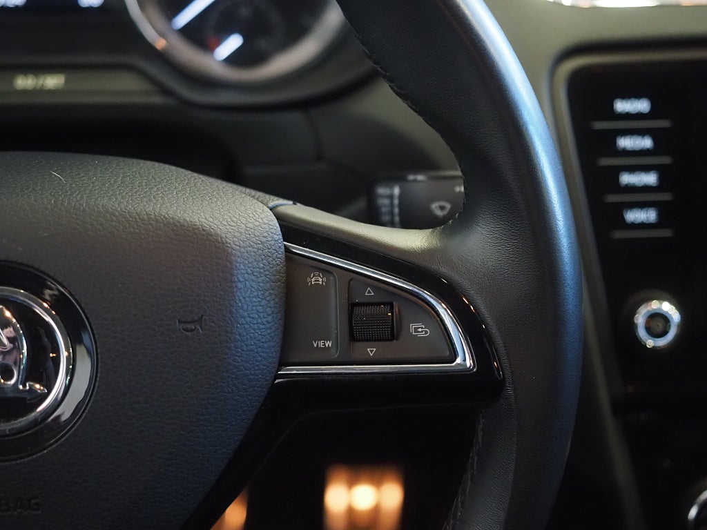 Skoda Octavia Scout 2.0 TDI 184hk 4x4 Premium | Drag | D-värm | Navi | 2020