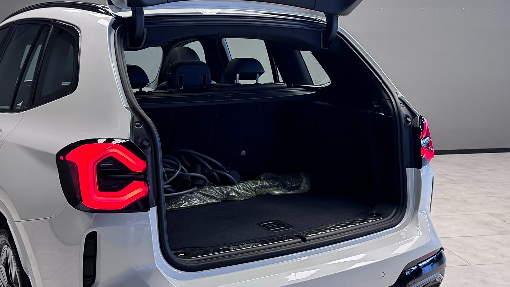 BMW iX3 2022 - miniatyr 18