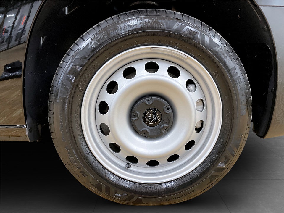 Bild på Peugeot Partner *EXTRA UTRUSTAD* 130hk AT8 L2 - DEMO