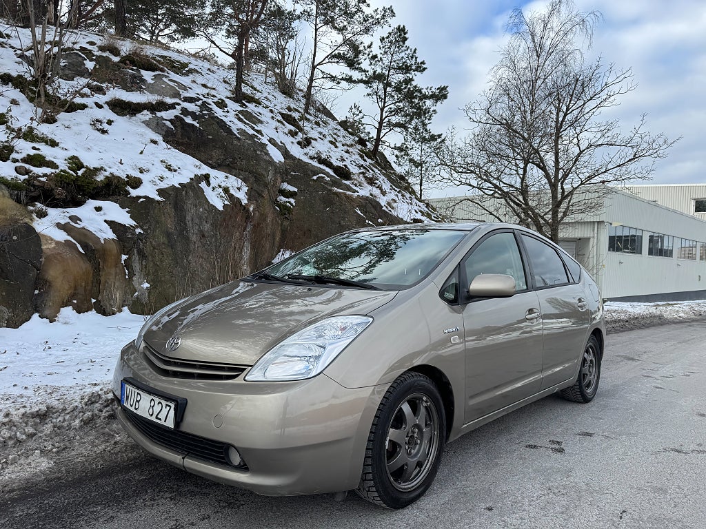 Toyota Prius 1.5 VVT-i + 3CM CVT  0%Ränta