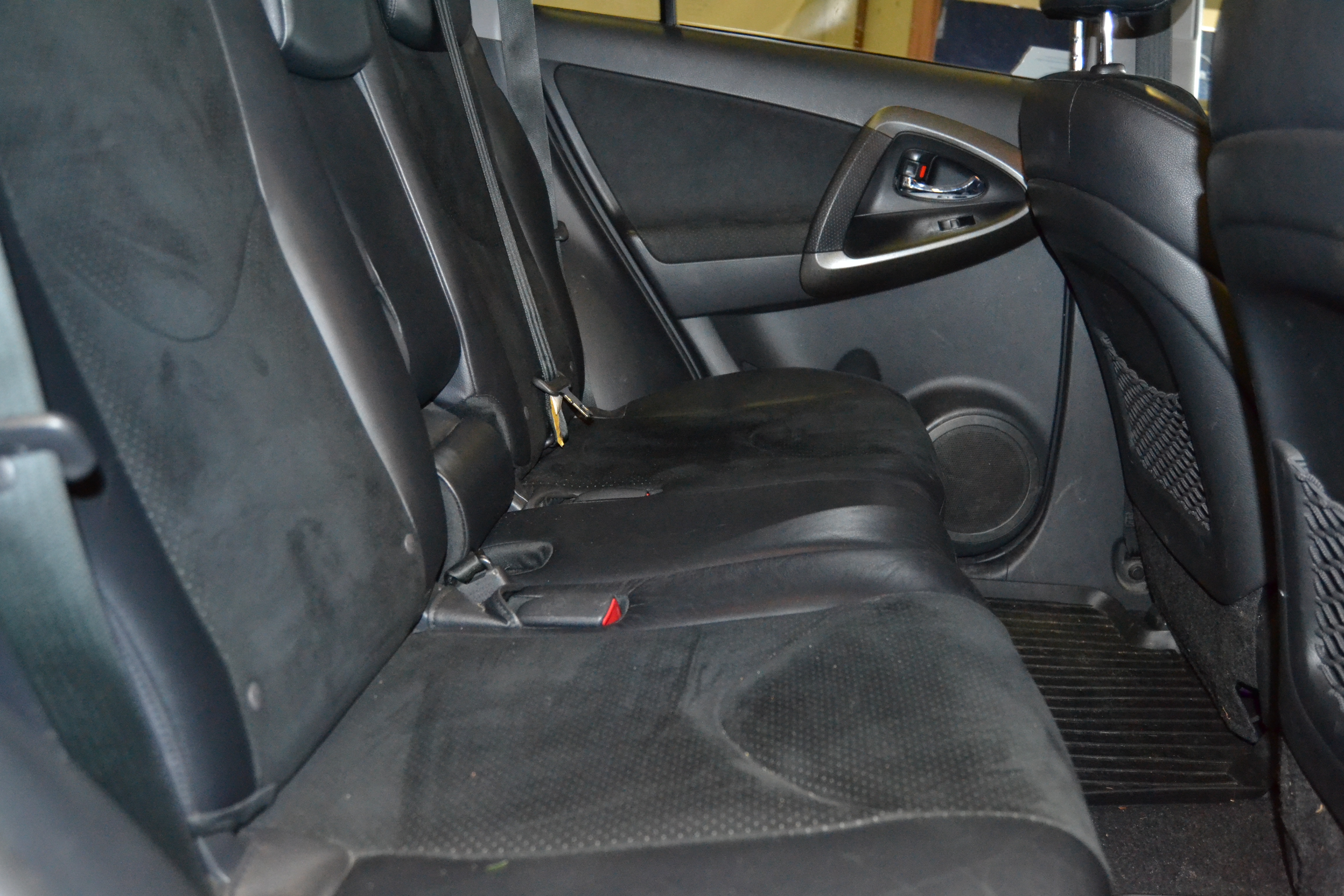 Toyota RAV4 2.0 VVT-i 4x4 158hk 2011, bild 7/40