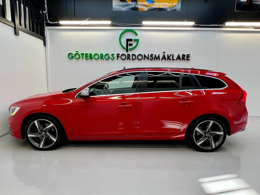 Volvo V60 D4 Geartronic R-Design Taklucka 990kr/månad
