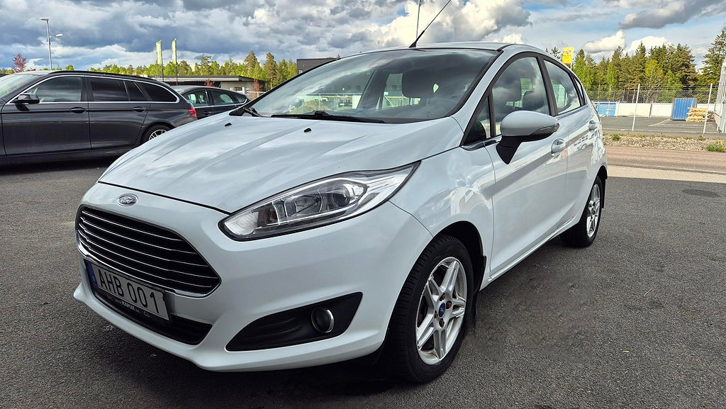 Ford Fiesta 5-dörrar 1.0 EcoBoost Titanium EU5 Nybes Ny kamrem 