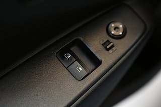 Halvkombi Hyundai i10 10 av 21