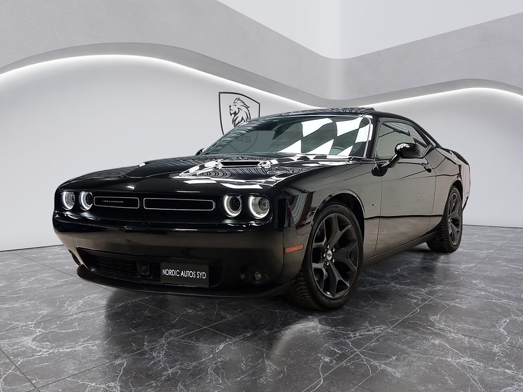 Dodge Challenger / 3.6 V6 / TorqueFlite / Taklucka / Kamera / Alcantara