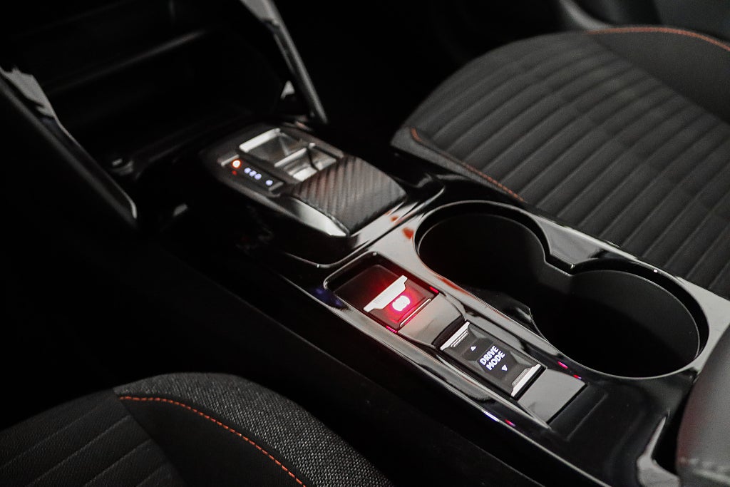 Peugeot E-208 50 KWH 5-Dörrars ( Låga Mil )