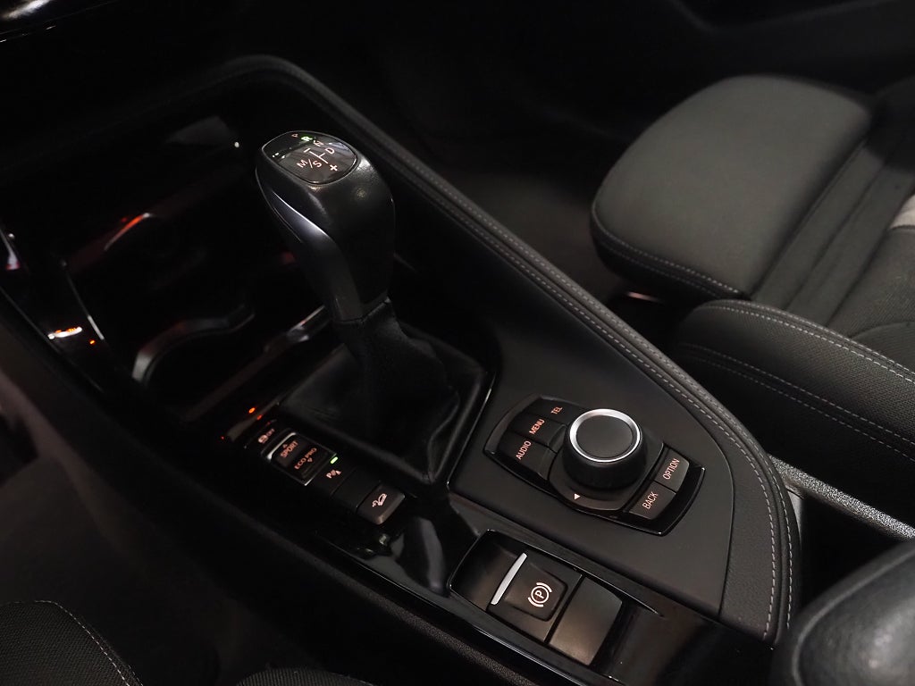 BMW X1 xDrive 20d 190hk Automat Sport line | Kamera | HiFi | 2016