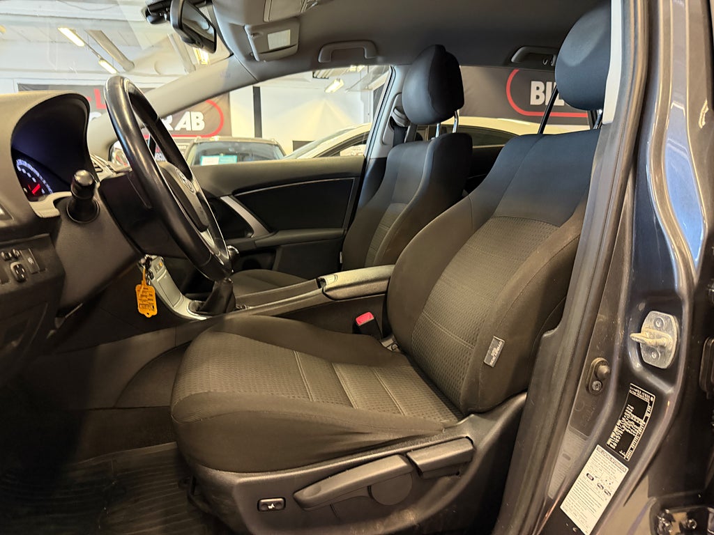 Toyota Avensis 2013 - miniatyr 16