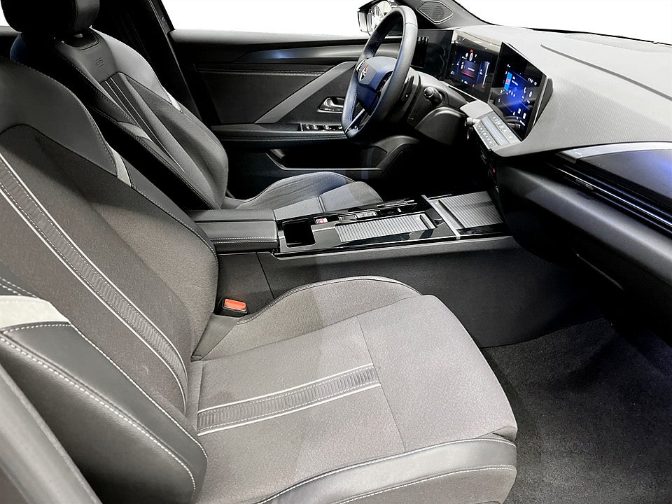 Bild på Opel Astra ST GS 1.2 PT 130hk Aut - B-KAMERA, RATTVÄRME