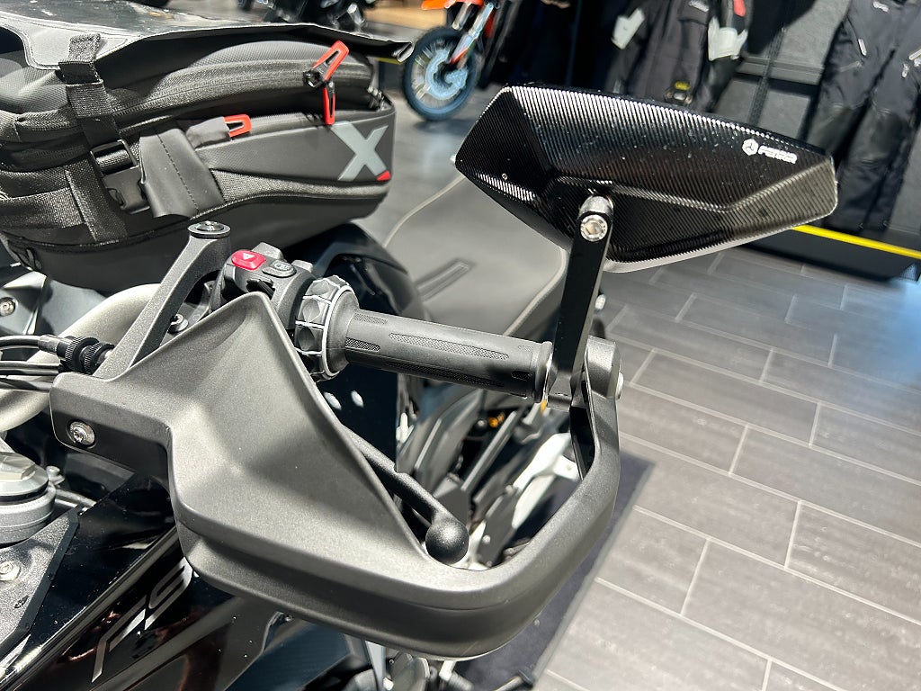 BMW F900XR 3,45%/Triple Black/Wunderlich/MRA/Fullutr.