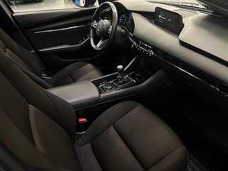 Mazda 3 2.0 M Hybrid Navi Carplay Kamera P-sensorer S&V-däck