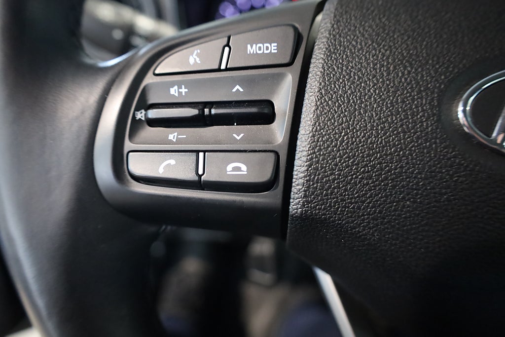 Hyundai i10 1.0 blue AMT Essential CarPlay Rattvärme Leasbar 2022