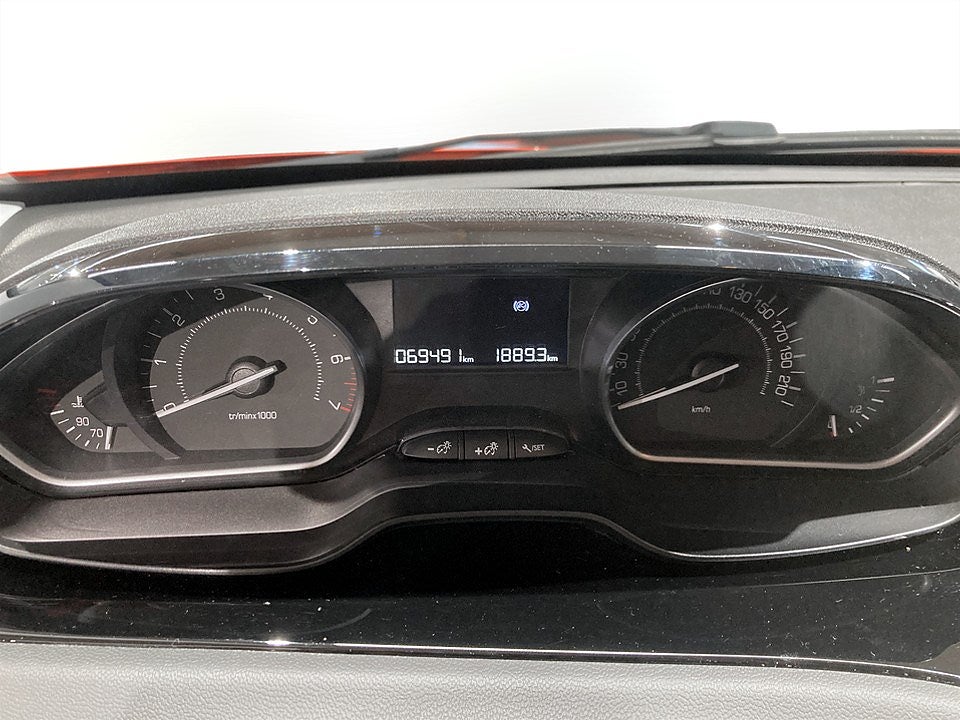 Bild på Peugeot 208 Active 1.2 PT 82hk Aut - DRAG, M-VÄRME MED KUPEUTTAG