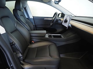 SUV Tesla Model Y 9 av 20